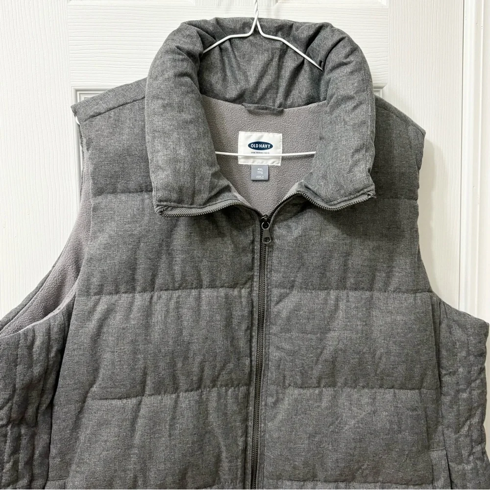 ➕ Old Navy Gray Quilted Frost Free Fleece Lined Puffer Vest Womens Plus Size XXL - Picture 3 of 6